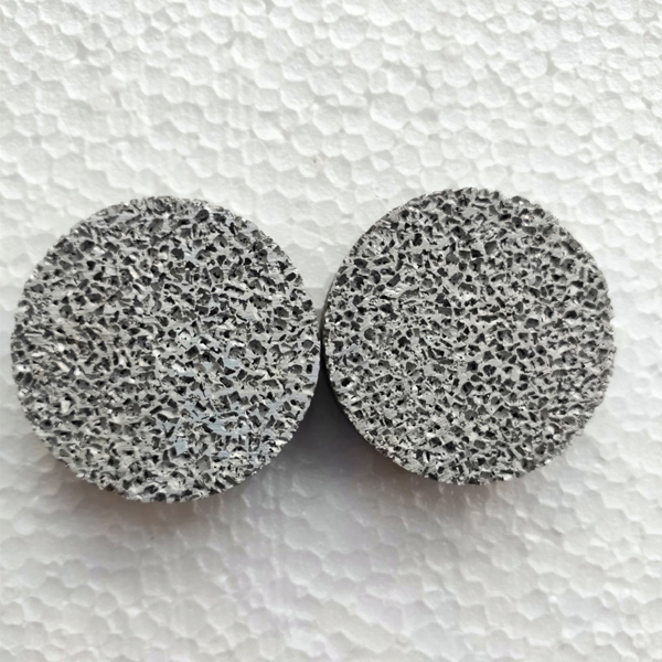 微孔泡沫鋁10mm 吸音、吸聲、消音通孔發(fā)泡鋁環(huán)保新材料 廣嘉源 GJY-AL010