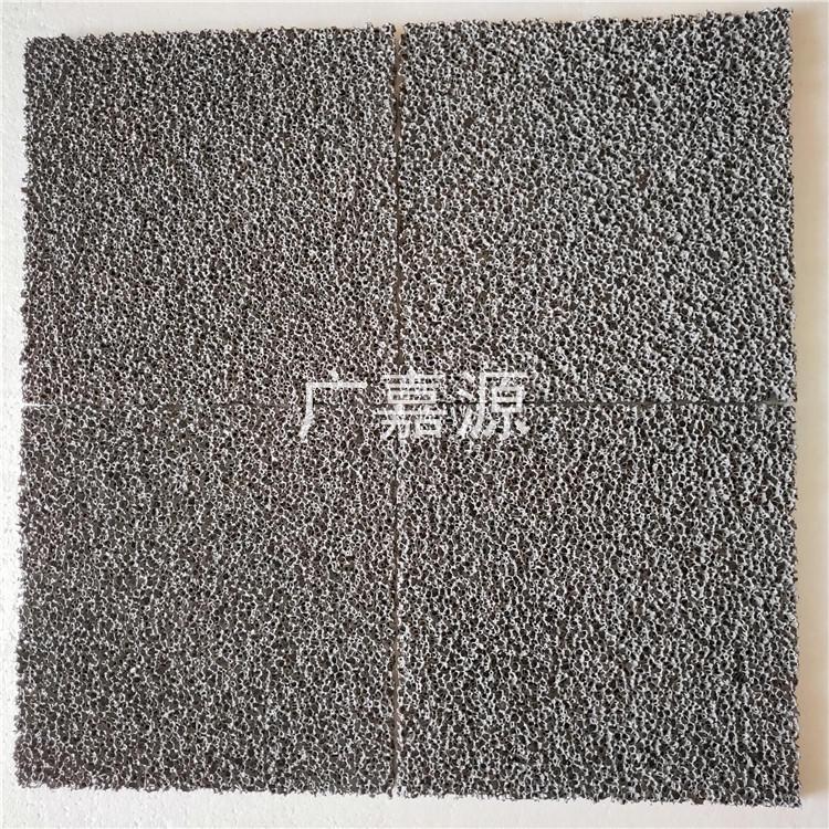 廣嘉源新材料生產(chǎn)的通孔型泡沫鋁，使得泡沫鋁結(jié)構(gòu)更加符合吸音結(jié)構(gòu)。